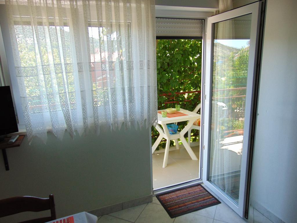 Apartments Borozan Vinišće Kamer foto
