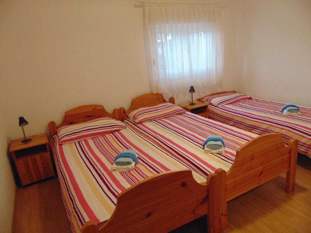 Apartments Borozan Vinišće Kamer foto