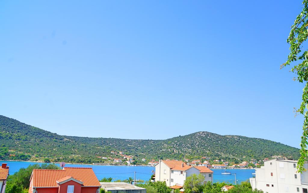 Apartments Borozan Vinišće Buitenkant foto